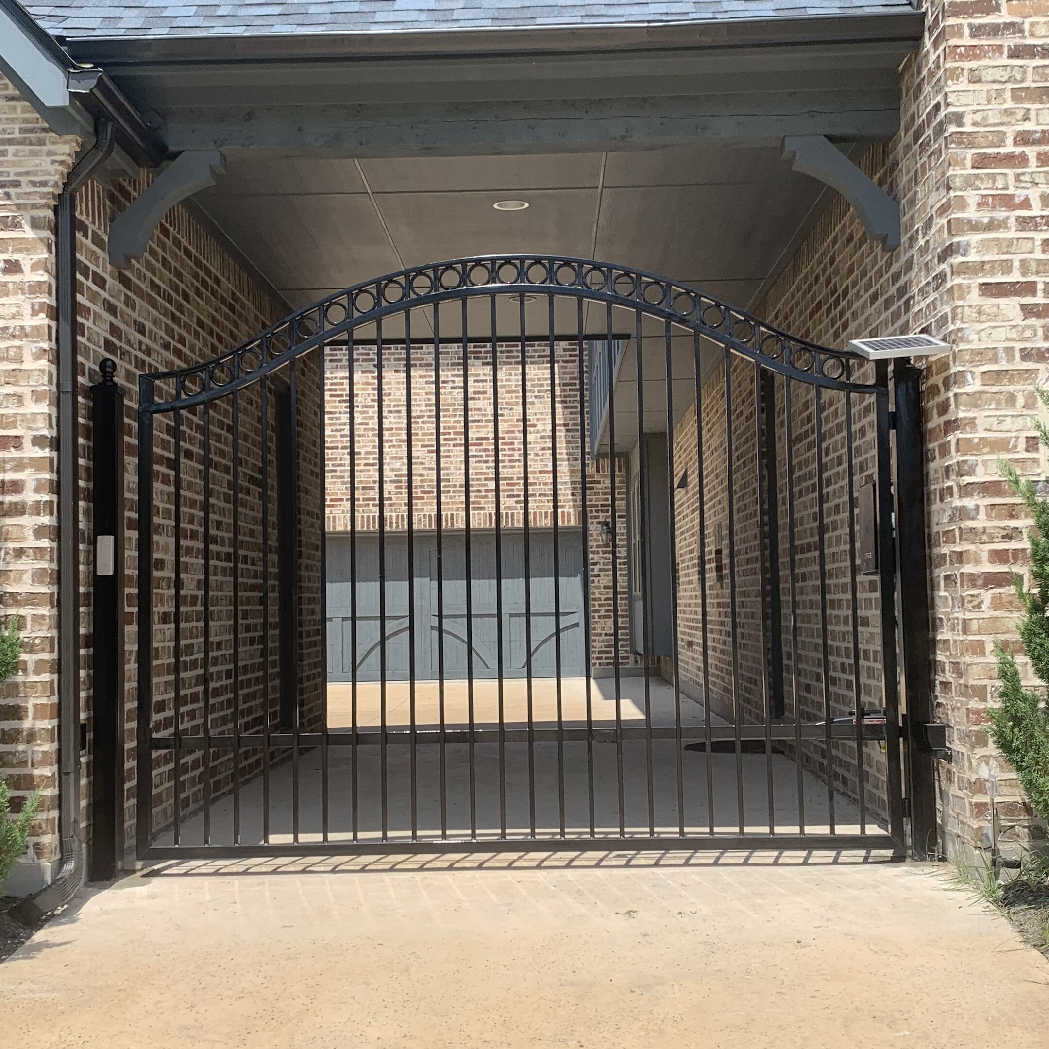 Metal Electric Swing gate installation Company Dallas Fort Worth Area
