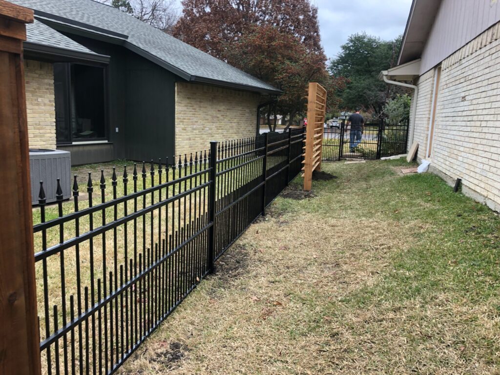 Steel and Iron Fence Company Dallas Fort Worth Area